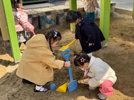 [바깥놀이] 안전하게 모래놀이를 즐겨요